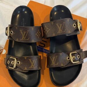 Louis Vuitton Sandals size 37.5